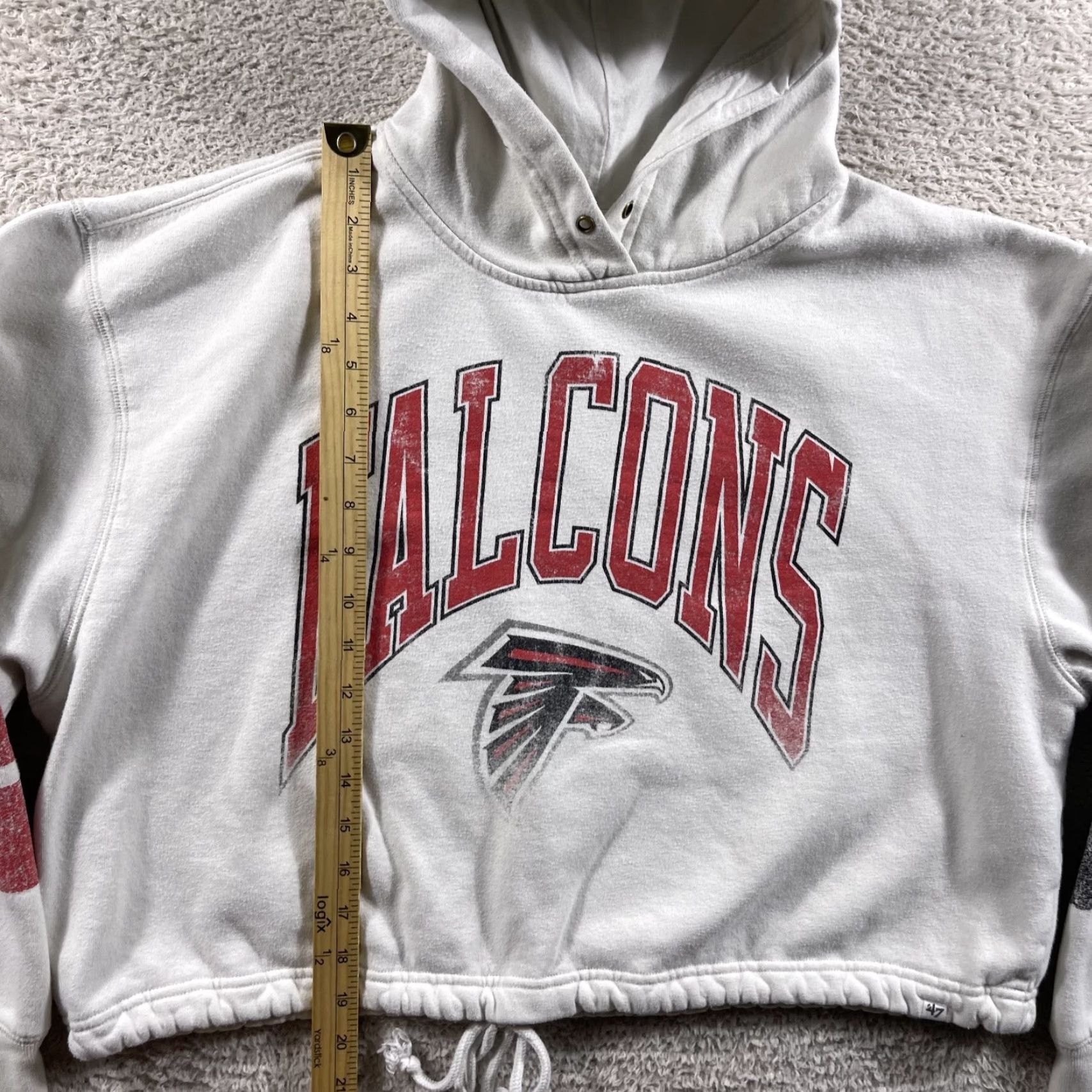 Vintage Atlanta Falcons Hoodie Women's Large White Cropped Boxy Pullover Sweatshirt '47 Size L / US 10 / IT 46 - 5 Thumbnail