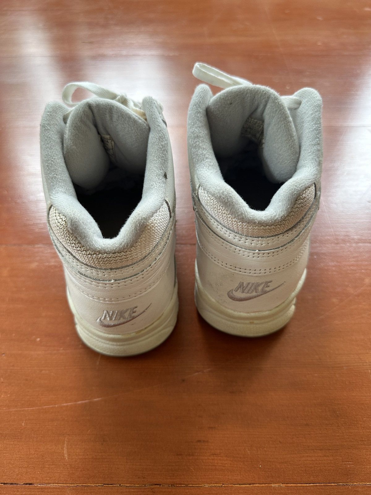 Nike × Vintage vintage white nike 1994 sneakers Size US 8.5 / EU 41-42 - 4 Thumbnail