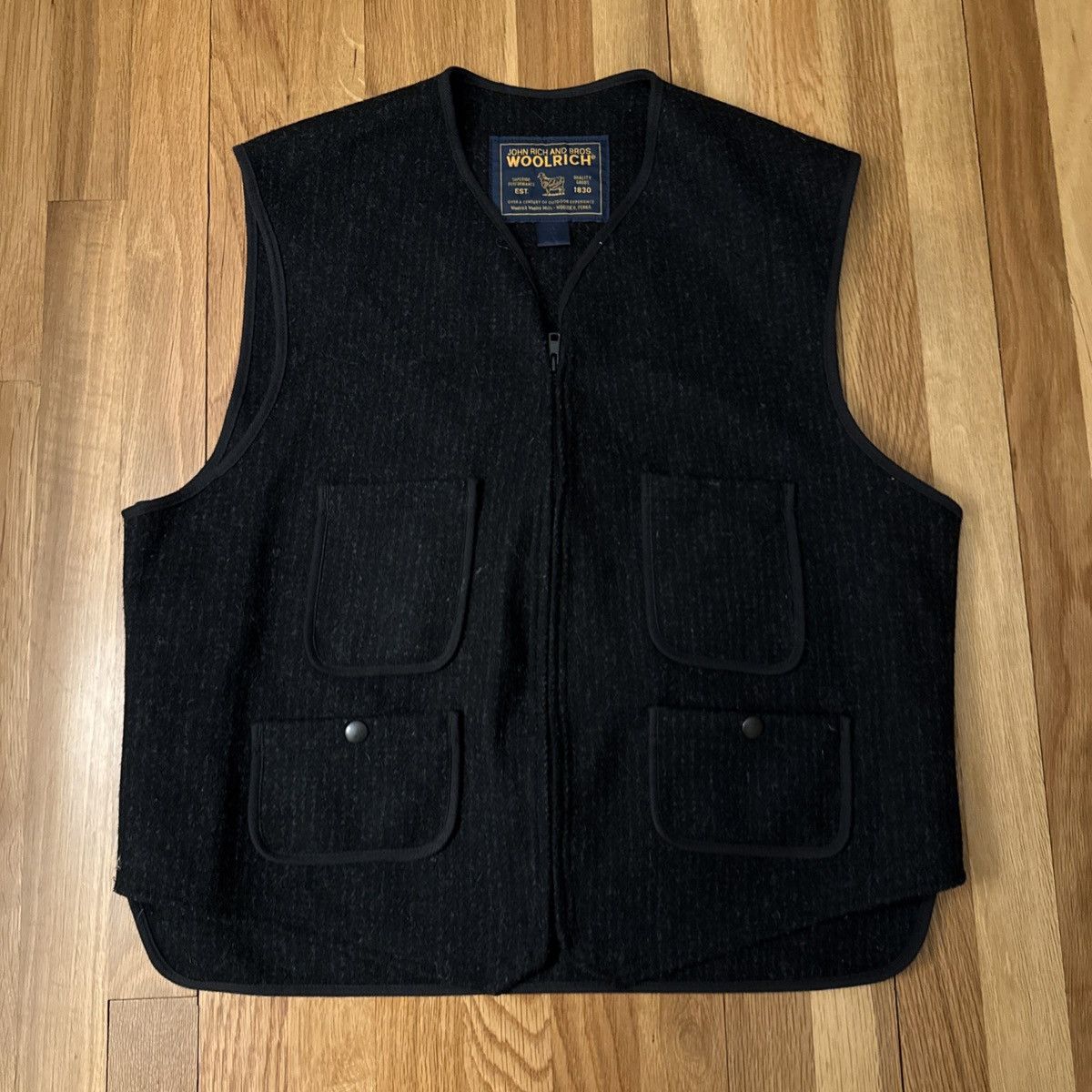 Woolrich Woolen Mills Woolrich Zip Up Waistcoat Vest Size US L / EU 52-54 / 3 - 1 Thumbnail