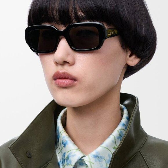 Loewe Loewe LW40158F 84E Sunglasses Shiny Blue Rectangle Frame Size ONE SIZE - 3 Thumbnail