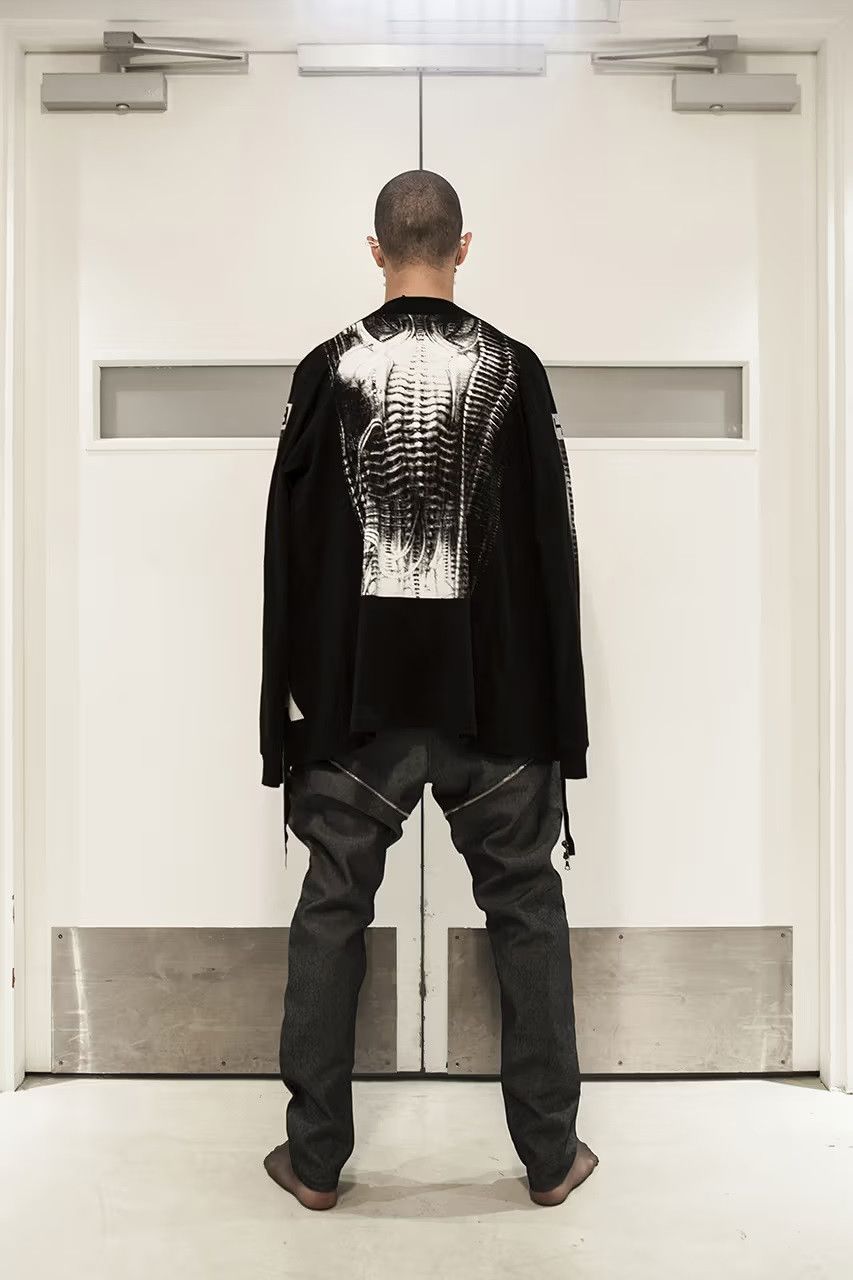 Hood By Air Hood by Air - F/W 13 - H.R. Giger Zipped Longsleeves Size US L / EU 52-54 / 3 - 1 Thumbnail