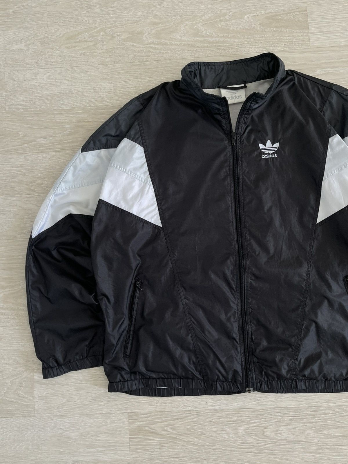 Adidas 90s Vintage Adidas Y2k Nylon Baggy Windbreaker Track Jacket Size US L / EU 52-54 / 3 - 3 Thumbnail