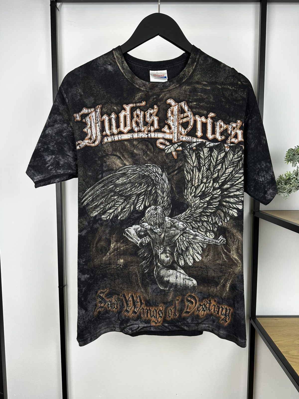 Band Tees × Vintage Judas Priest Sad Wings of Destiny Vintage T-shirt Album Men Size US M / EU 48-50 / 2 - 1 Thumbnail