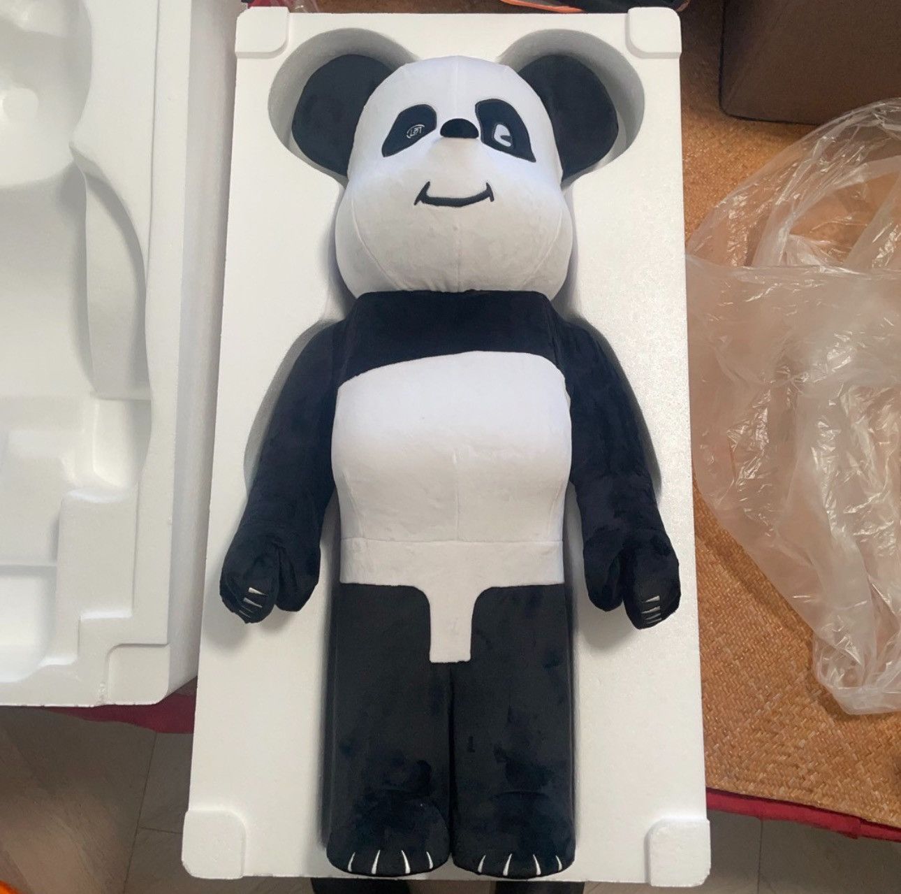 Japanese Brand × Medicom Toy Bearbrick Clot Panda 1000% Size ONE SIZE - 2 Thumbnail