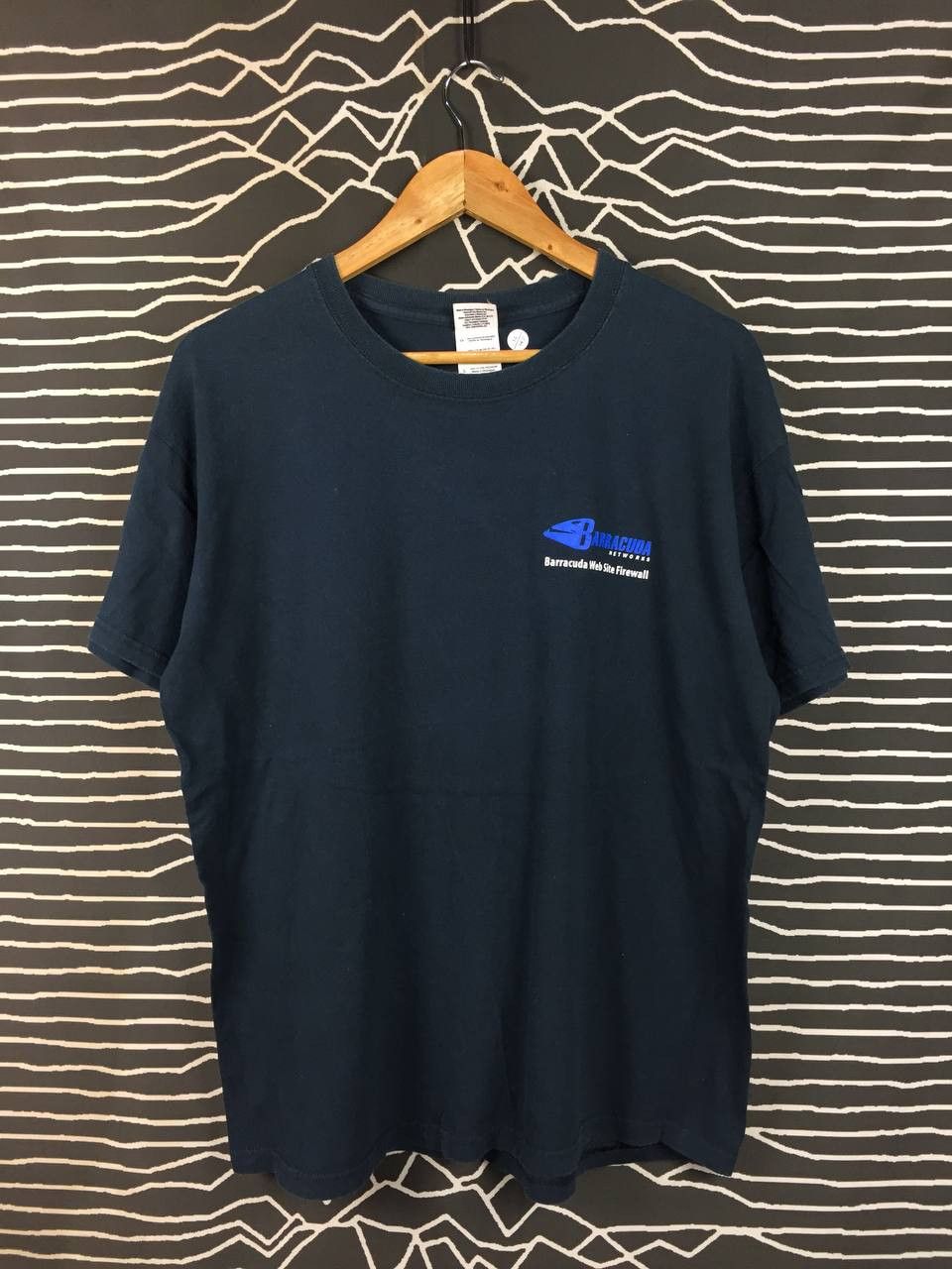 Vintage Vtg Barracuda Networks Web Site Firewall Tech Promo Tee Size US L / EU 52-54 / 3 - 5 Thumbnail
