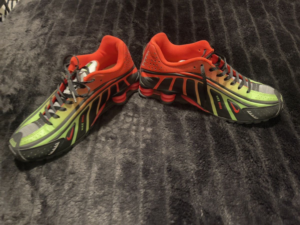 Nike 2019 Neymar Jr. x Shox R4 'São Paulo Markets' Size US 8.5 / EU 41-42 - 2 Thumbnail