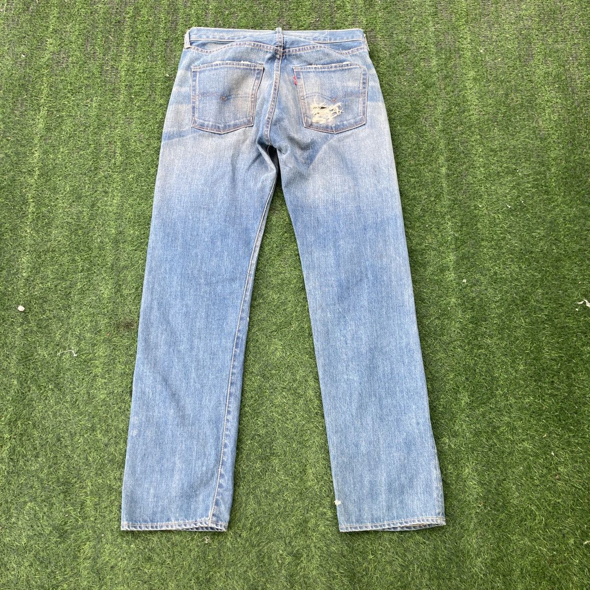 Levi's VINTAGE LEVI’S BIG E 501 SELVEDGE DISTRESSED JEANS Size US 32 / EU 48 - 3 Thumbnail