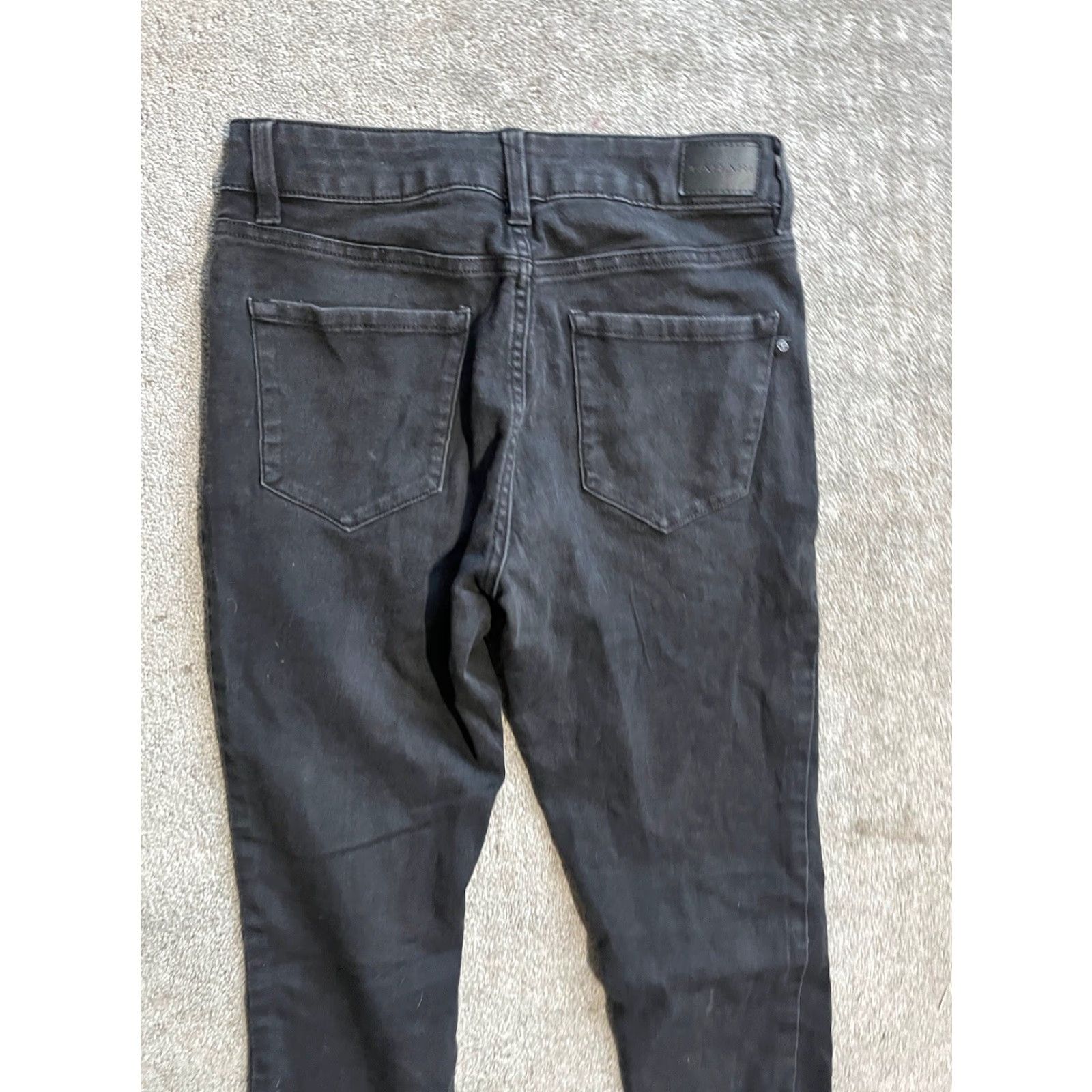 Vintage Tahari Jeans Kelly Classic Skinny Womens 6 Black Denim Mid Rise 5-Pocket Stretch Slimming Button Zip Jeans Branded Tahari Jeans Size 28" / US 6 / IT 42 - 2 Thumbnail