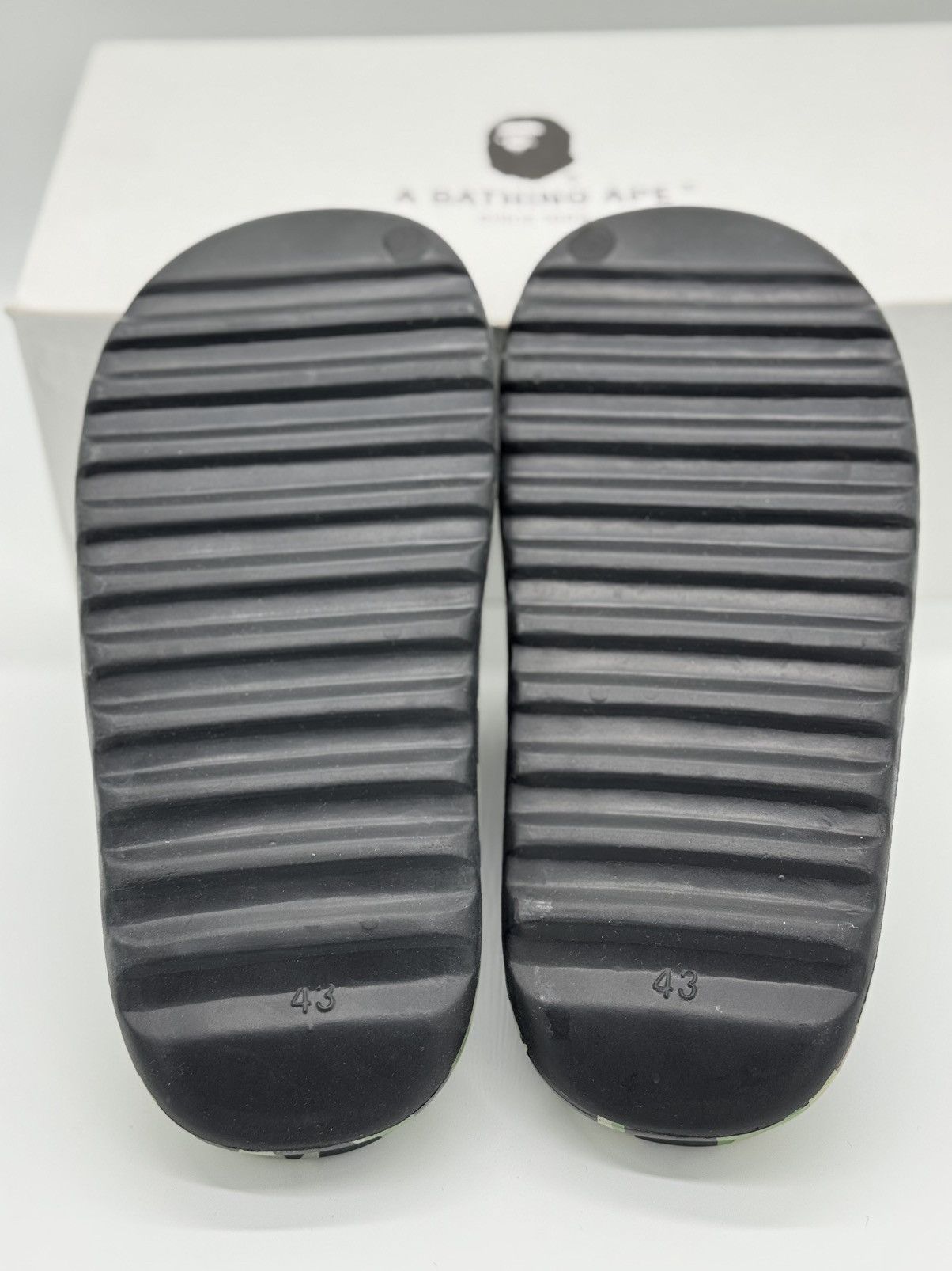 Bape Bape 1st camo slides green camo Size US 10 / EU 43 - 6 Thumbnail