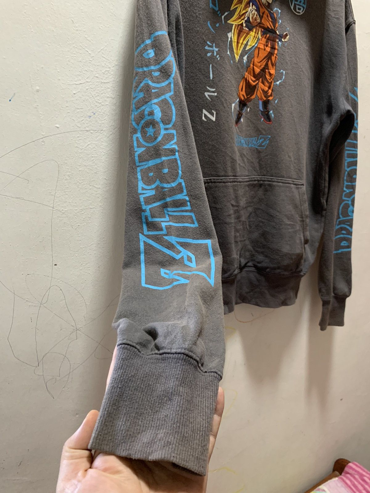 Anime Y2K Dragon Ball Hoodie Sun Faded Size US S / EU 44-46 / 1 - 7 Thumbnail
