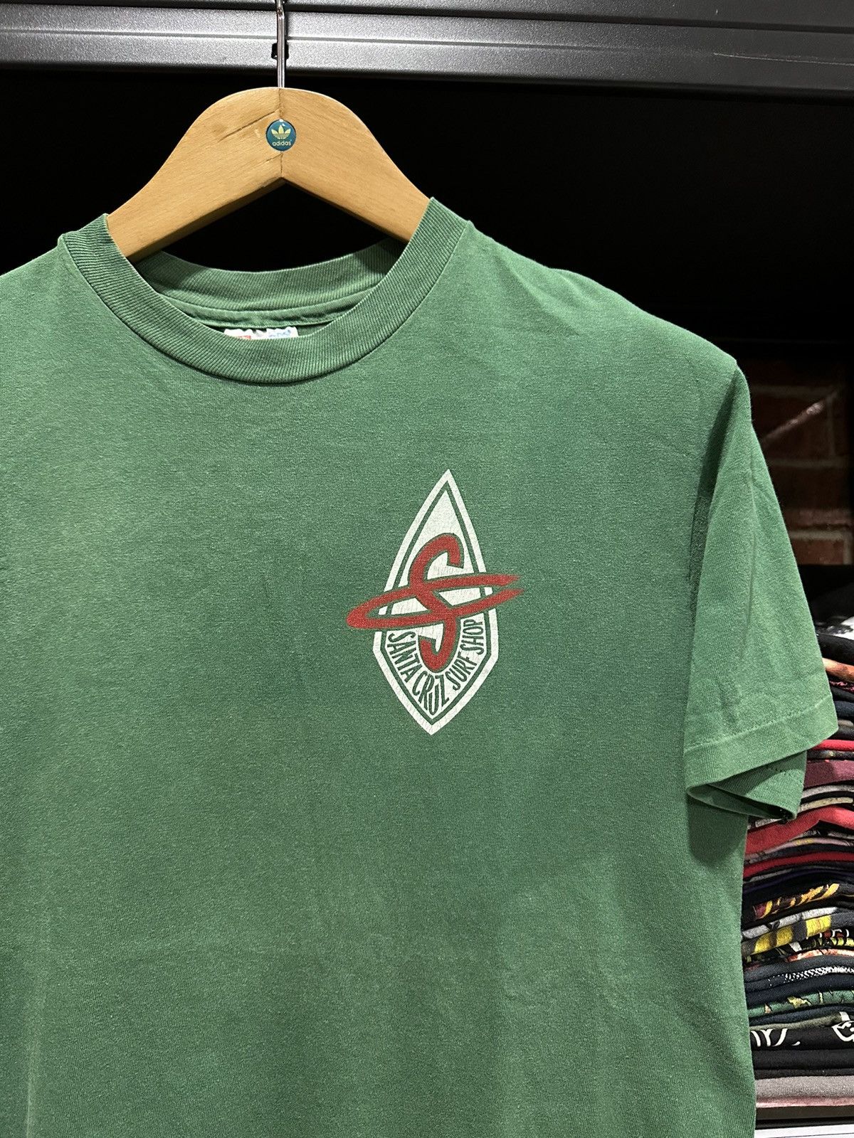 Santa Cruz Skateboards Vintage 90s Santa Cruz Surf Shop Skatesurf Faded Tee Size US M / EU 48-50 / 2 - 4 Thumbnail