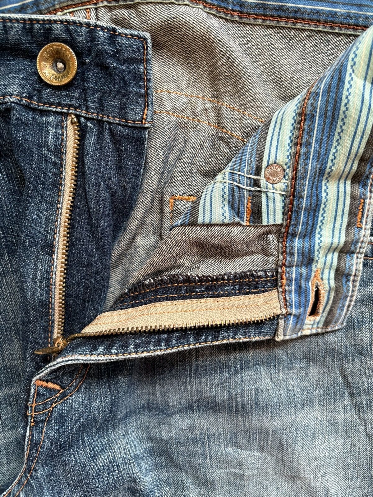 Edwin Exclusive Vintage Edwin Mud Wash Distressed Rip Loose Jean Size US 35 - 9 Thumbnail