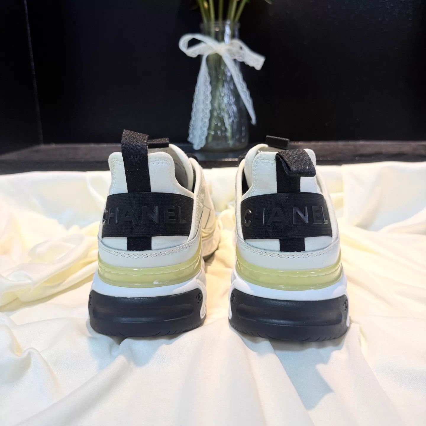 Chanel CHANEL Black White Panda CC Gold Logo Sneakers 36.5 Size US 6 / IT 36 - 3 Thumbnail