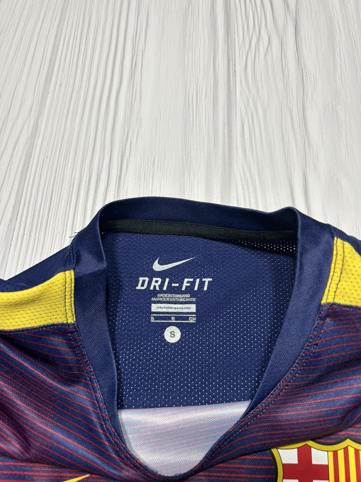 Nike Barcelona Nike Football Shirt Soccer Jersey Size S Size US S / EU 44-46 / 1 - 13 Thumbnail