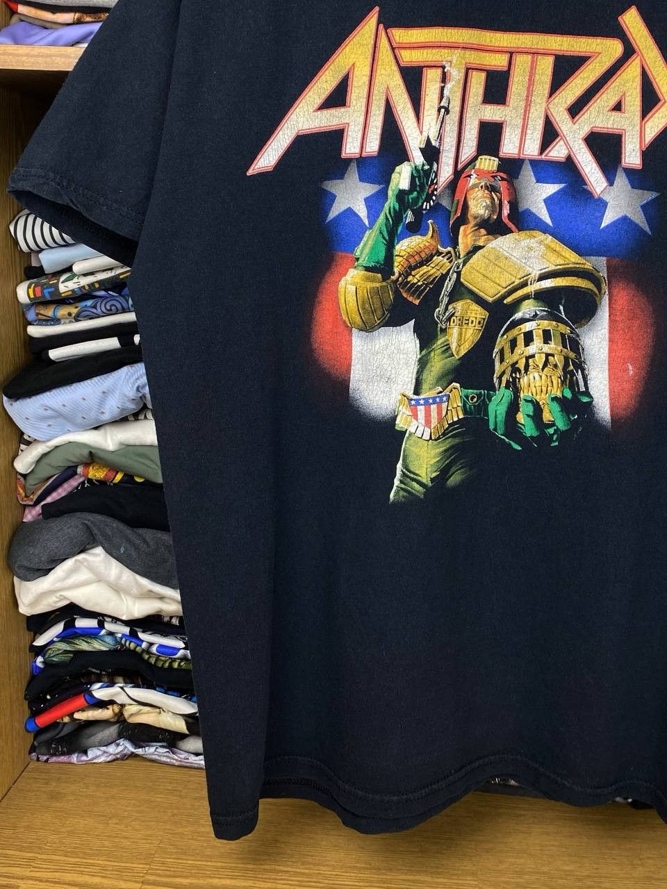 Band Tees × Vintage Vintage Anthrax 1997-2004 "I Am The Law" Dredd Graphic Tee Size US XL / EU 56 / 4 - 6 Thumbnail