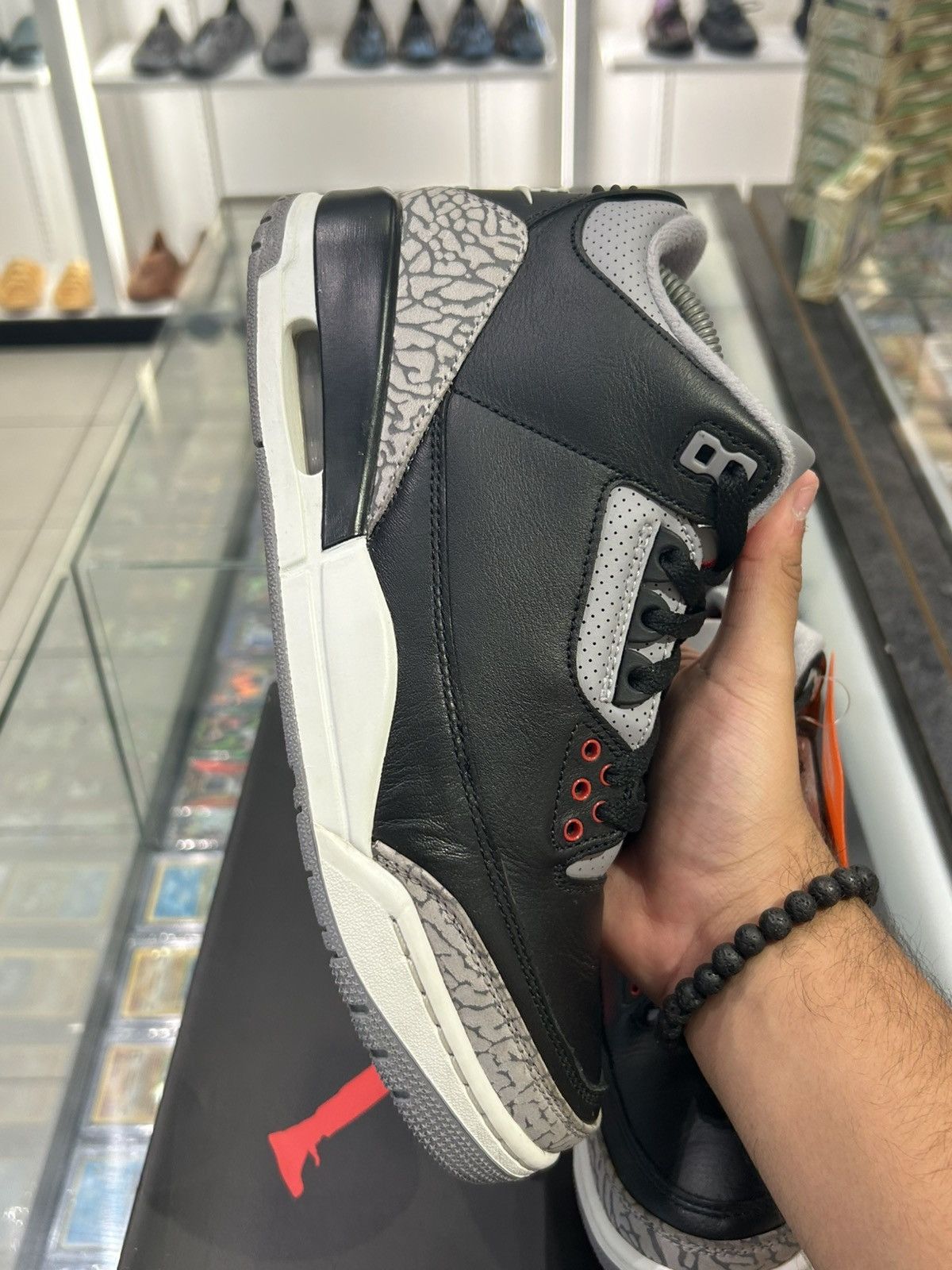 Jordan Brand Jordan 3 Black cement 2024 Size US 8 / EU 41 - 6 Thumbnail