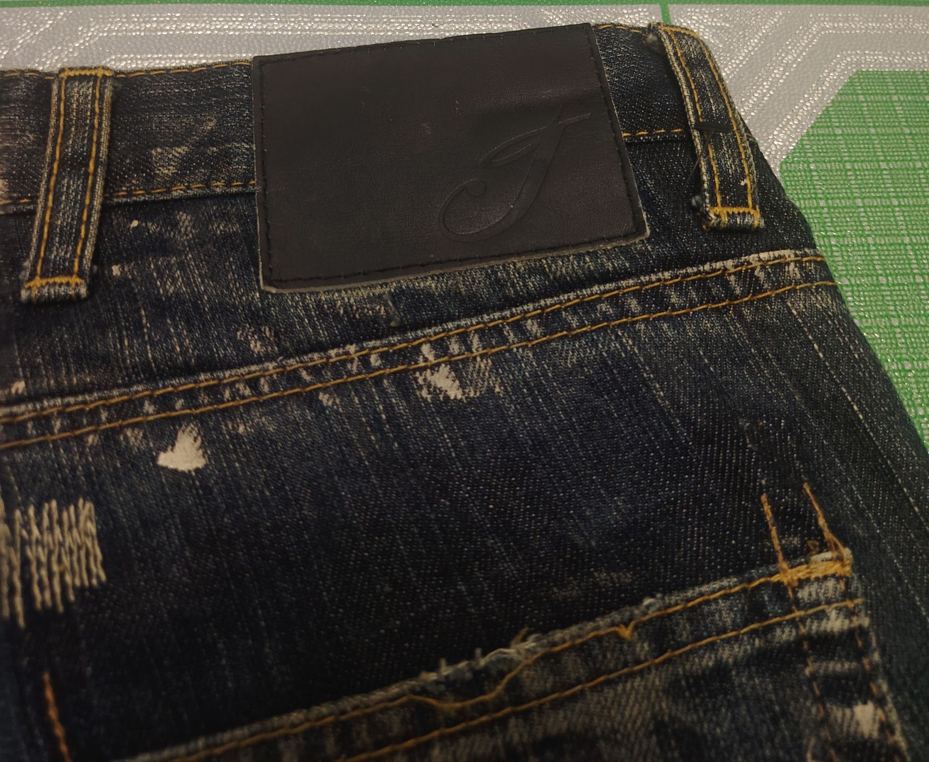 Who Decides War Japanese Casper John Distressed Thrashed jeans Size US 28 / EU 44 - 13 Thumbnail