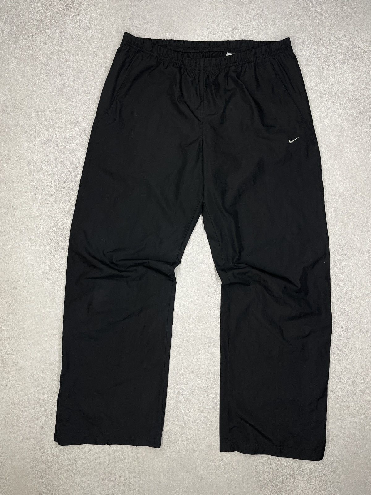 Nike Vintage Women Nike Nylon Sweatpants Black Drill ACG TN Size 34" / US 12 / IT 48 - 2 Thumbnail