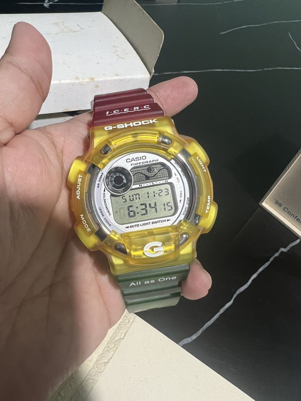 G Shock Vintage Rare 1998 Dolphin & Whale G Shock Watch Size ONE SIZE - 1 Thumbnail