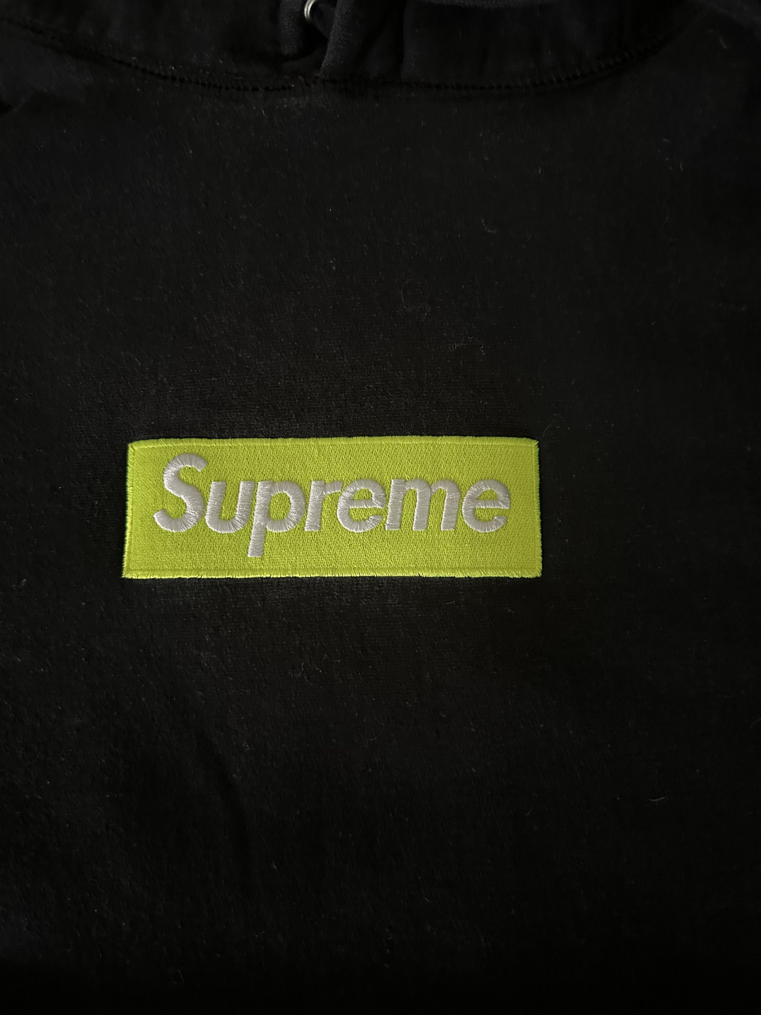Supreme Supreme Box Logo Hoodie FW17 Lime Size US L / EU 52-54 / 3 - 5 Thumbnail