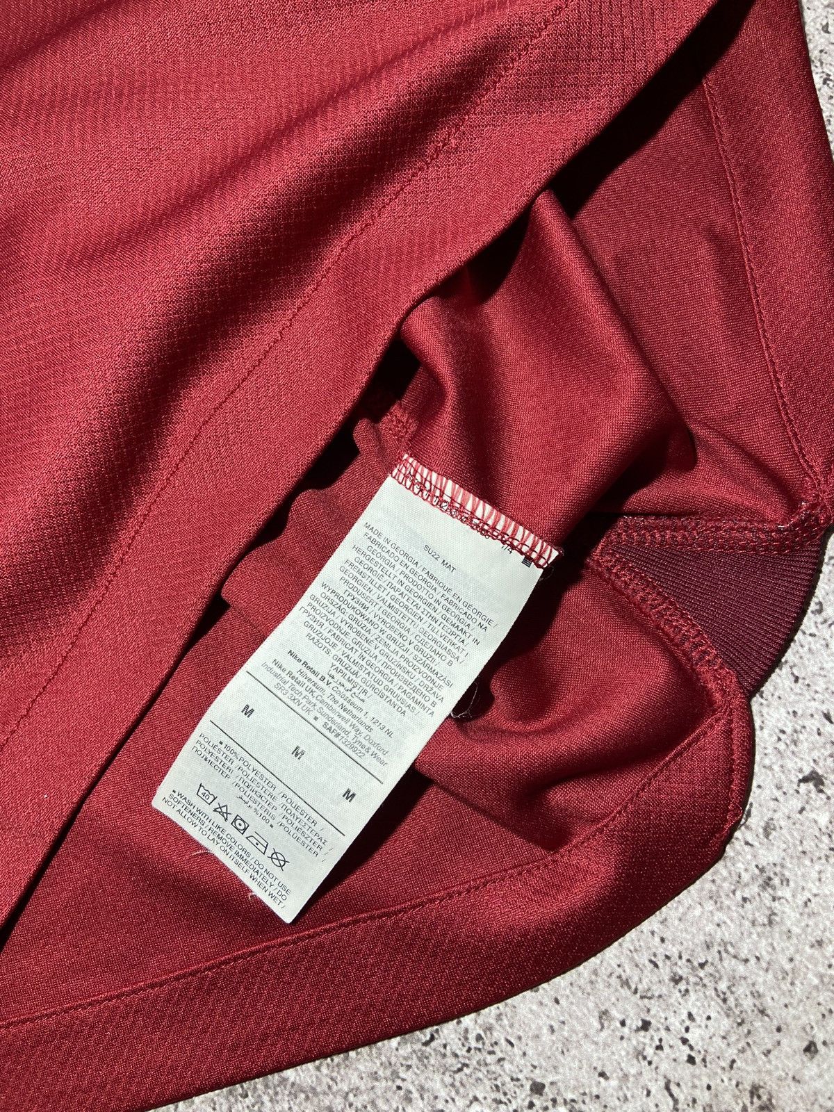Nike 💥Liverpool 2022 football jersey Nike set t-shirt‼️ Size US M / EU 48-50 / 2 - 8 Thumbnail