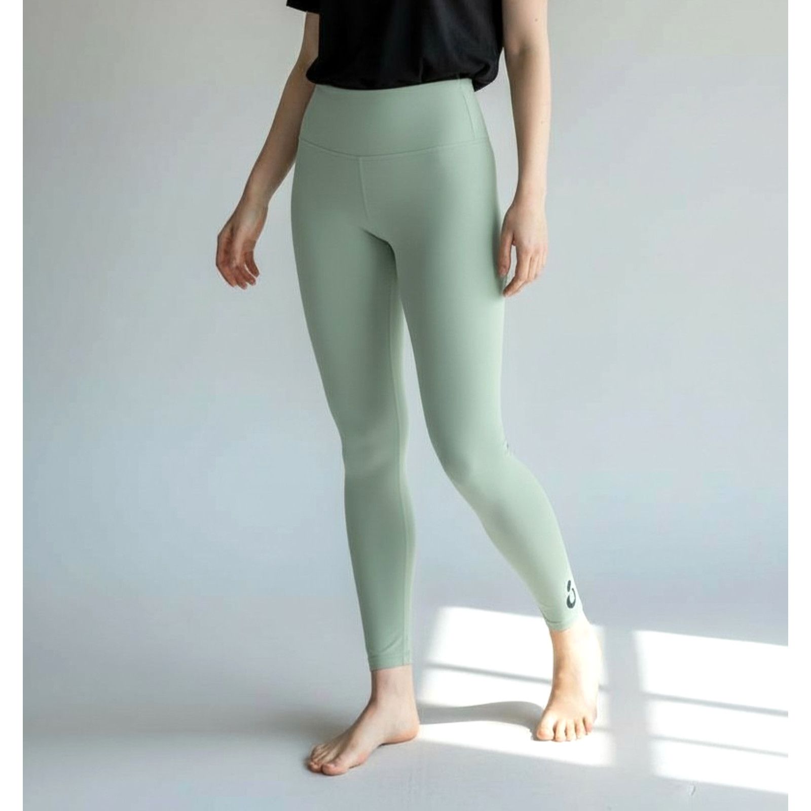 Peloton PELOTON Cadence High Rise Ankle Leggings Sage Green Size S Size 23" - 1 Thumbnail