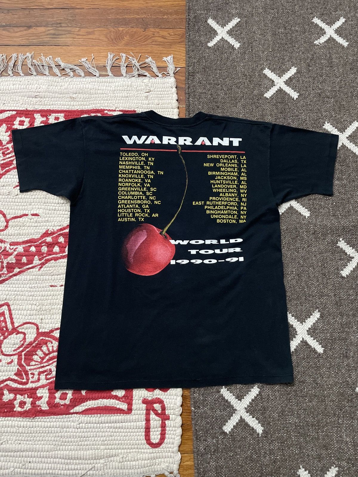Band Tees 1991 WARRANT BAND WORLD TOUR SHIRT Size US L / EU 52-54 / 3 - 2 Thumbnail