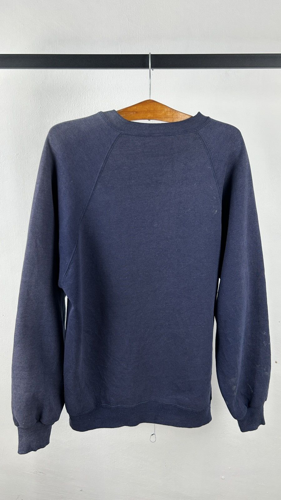 Vintage 1980s Trashed Russell Sweatshirt Size US L / EU 52-54 / 3 - 5 Thumbnail