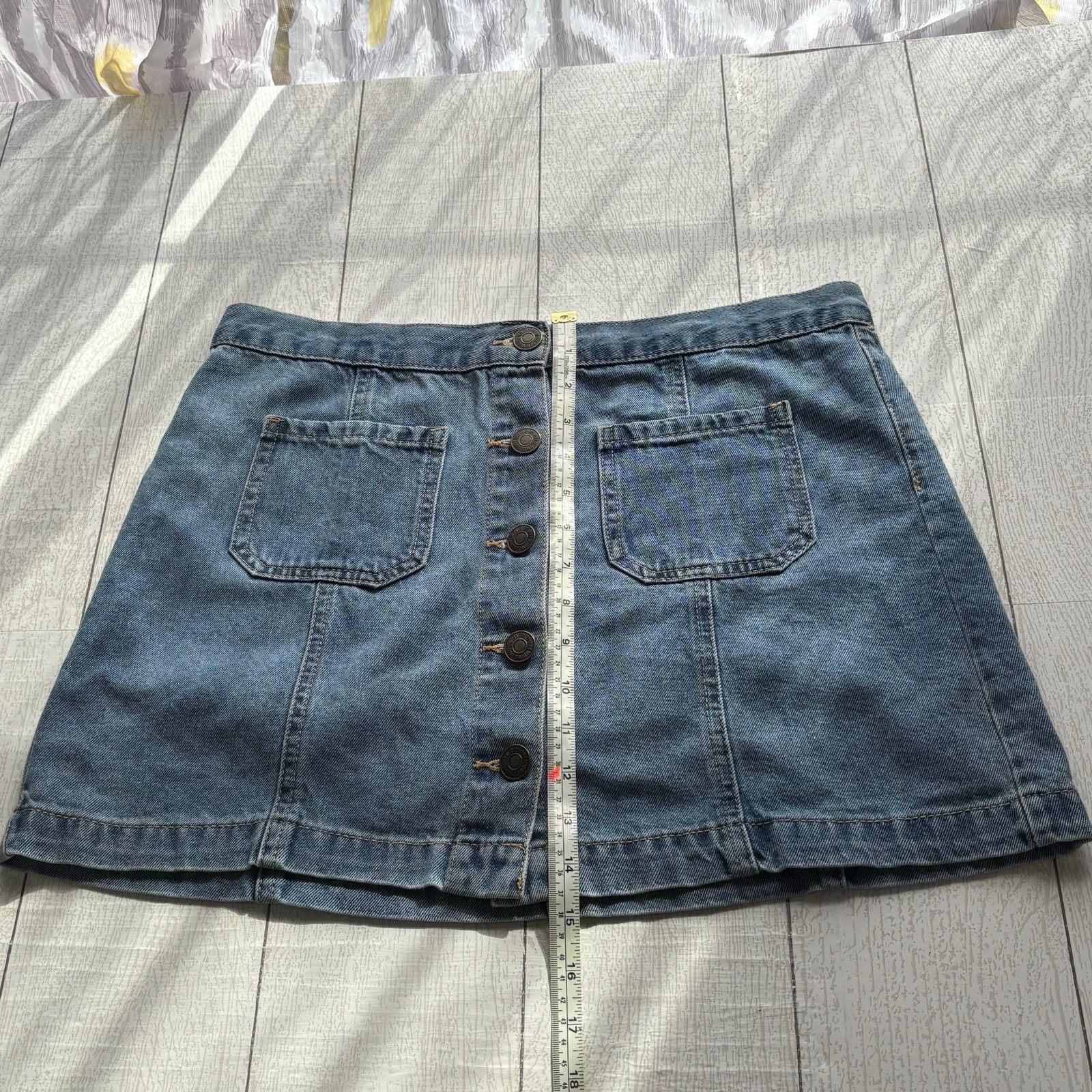 Forever 21 Forever 21 Blue Denim Button Front Mini Skirt Size 29 Size 32" / US 10 / IT 46 - 5 Thumbnail
