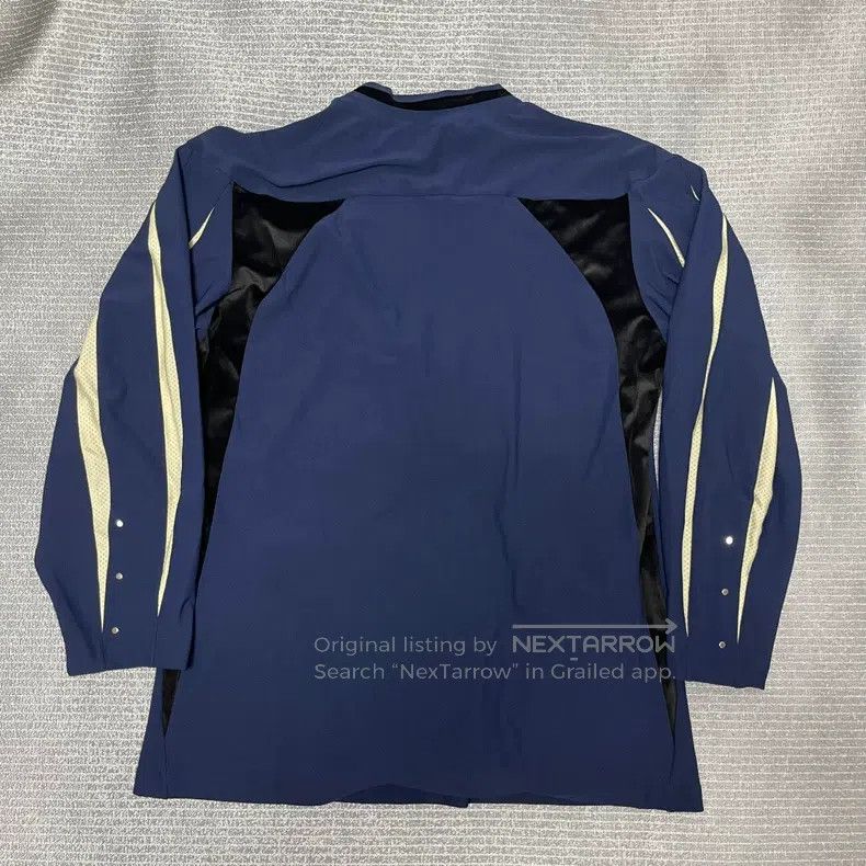 Kiko Kostadinov Kiko Kostadinov Deep blue velvet with long sleeves Size US S / EU 44-46 / 1 - 6 Thumbnail