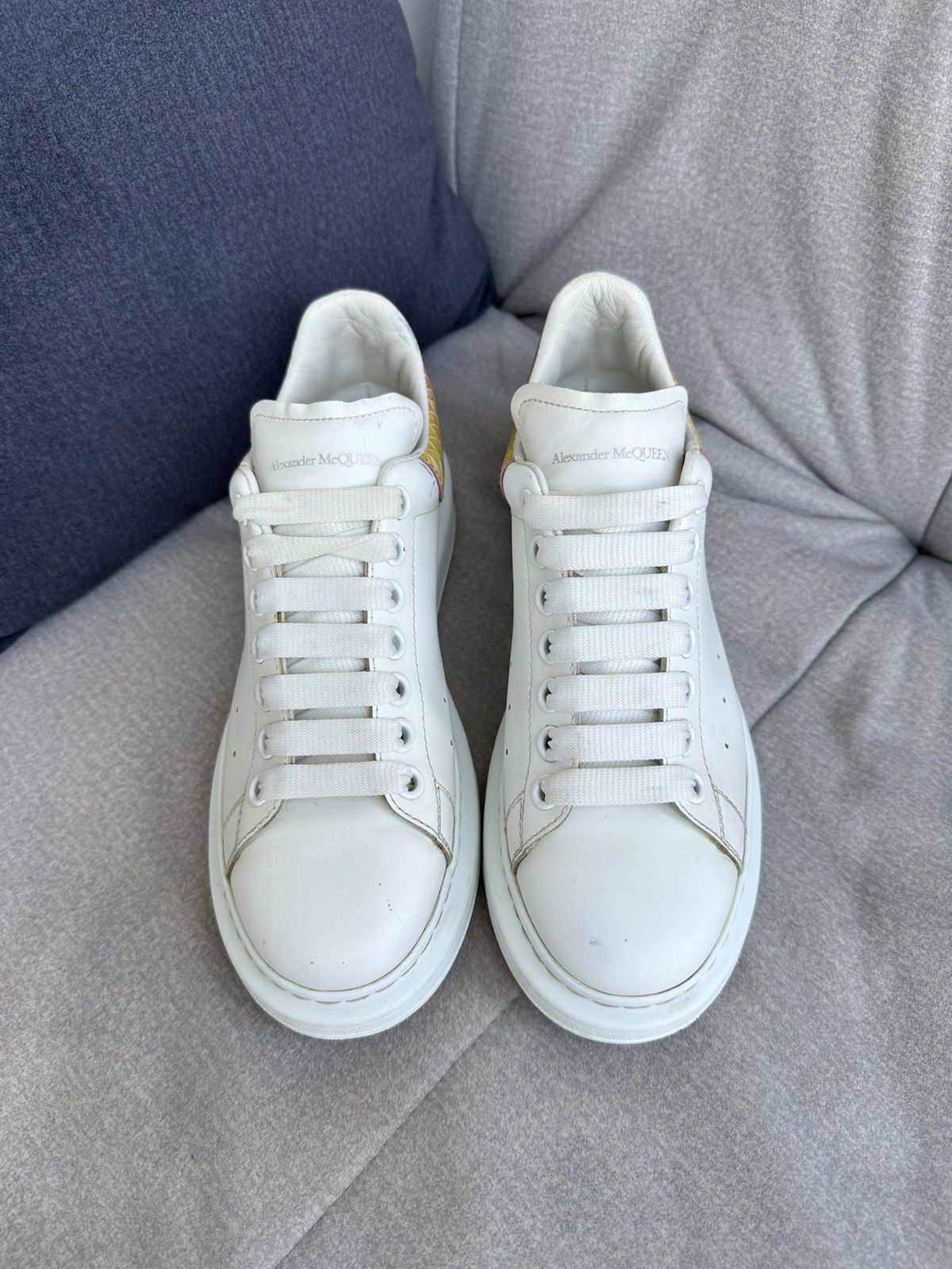 Alexander McQueen Alexander Mcqueen White Oversize Sneakers RRP - 750$ Size US 7 / EU 40 - 2 Thumbnail