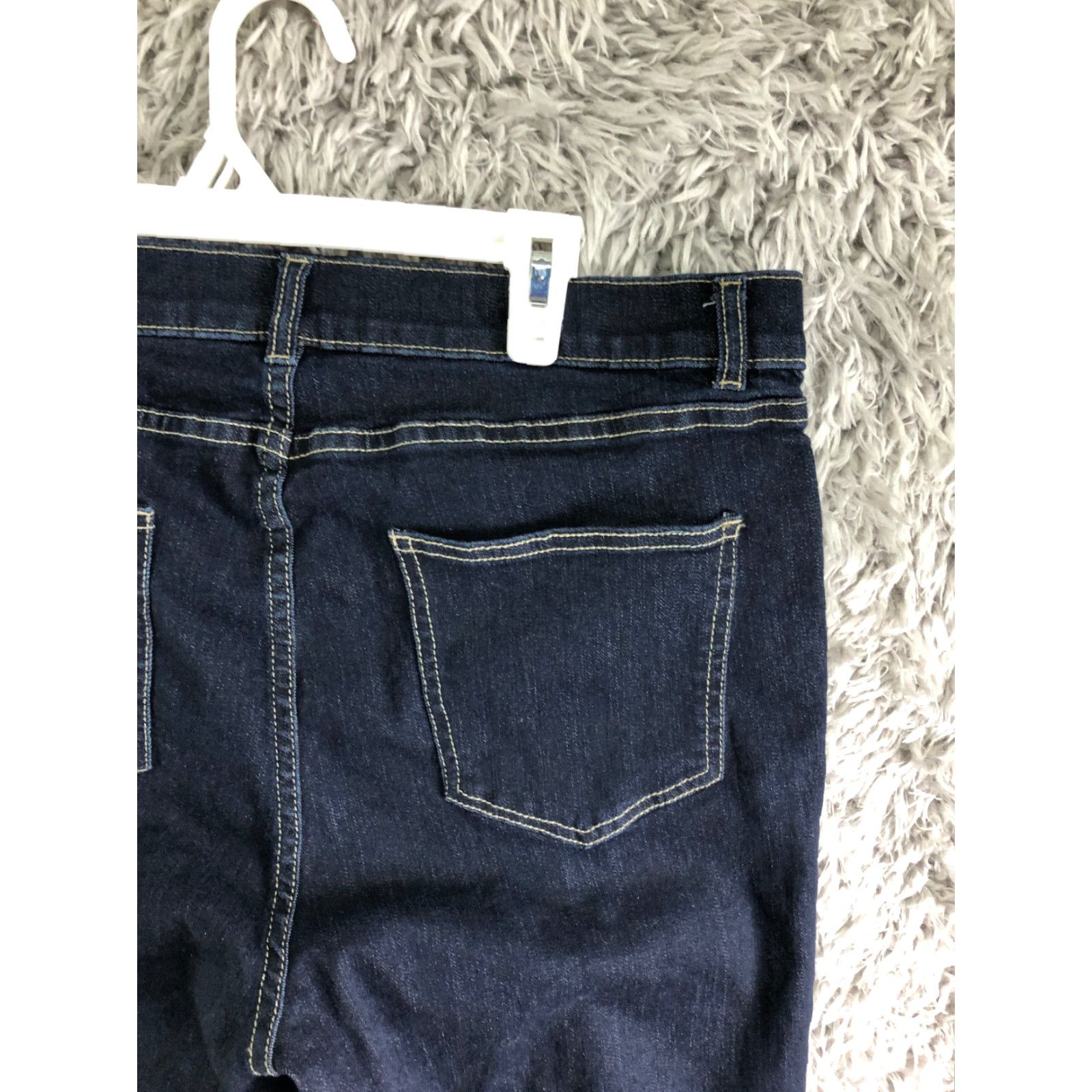 Vintage SOHO Jeans Women Size 14 High Waist Straight Mid Rise Blue Denim 5-Pocket Regular Length Blue Size 36" / US 14 / IT 50 - 6 Thumbnail