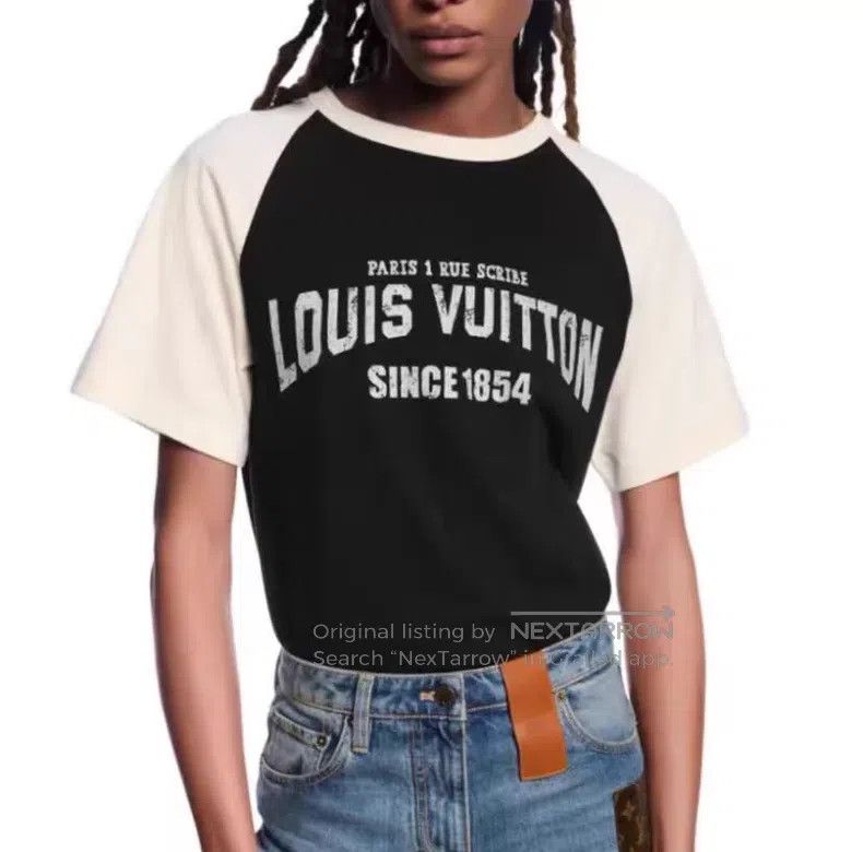 Louis Vuitton Louis Vuitton 25 color-block logo monogrammed cotton crewn Size US S / EU 44-46 / 1 - 8 Thumbnail