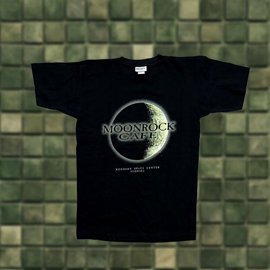 Vintage VINTAGE Moonrock Cafe KENNEDY SPACE CENTER FLORIDA Made U.S.A Black T-Shirt M Mens Size US M / EU 48-50 / 2 - 1 Thumbnail