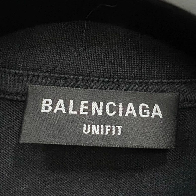 Balenciaga Balenciaga Tape Letter印花 Short Sleeve Size US S / EU 44-46 / 1 - 4 Thumbnail