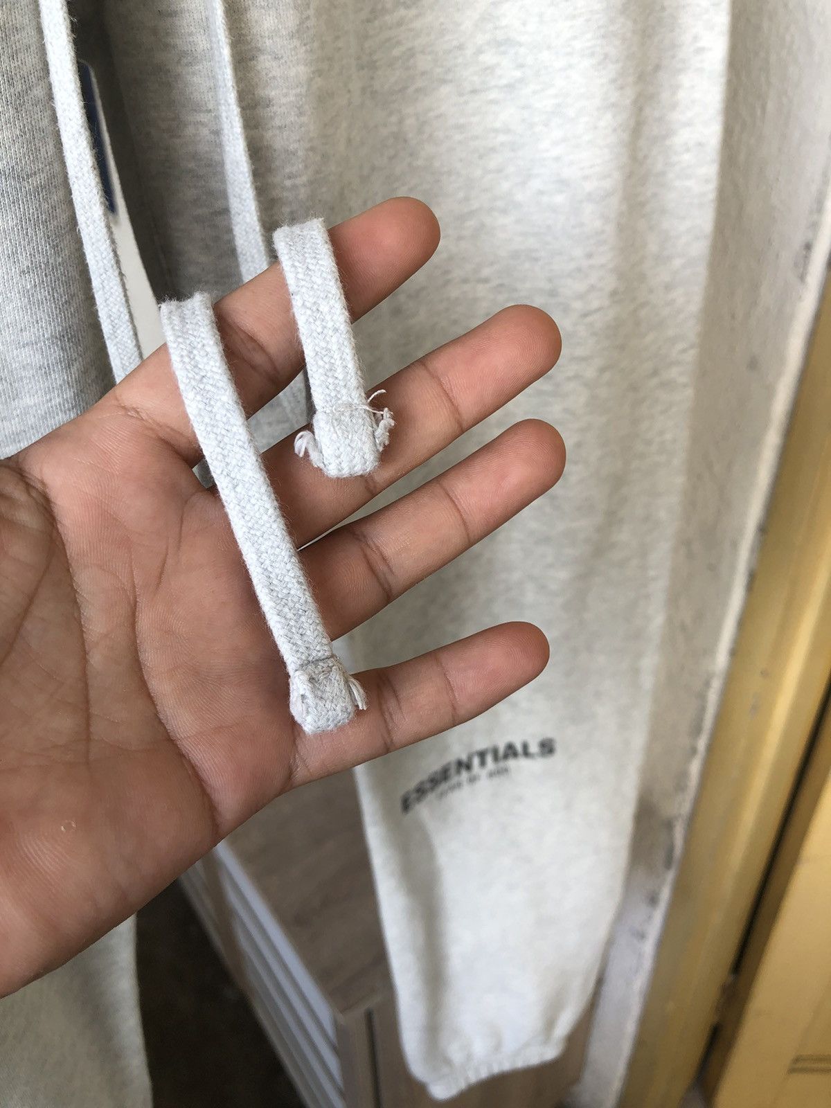 Essentials Essentials x Fear of God Gray Core Sweatpants Size US 33 - 9 Thumbnail