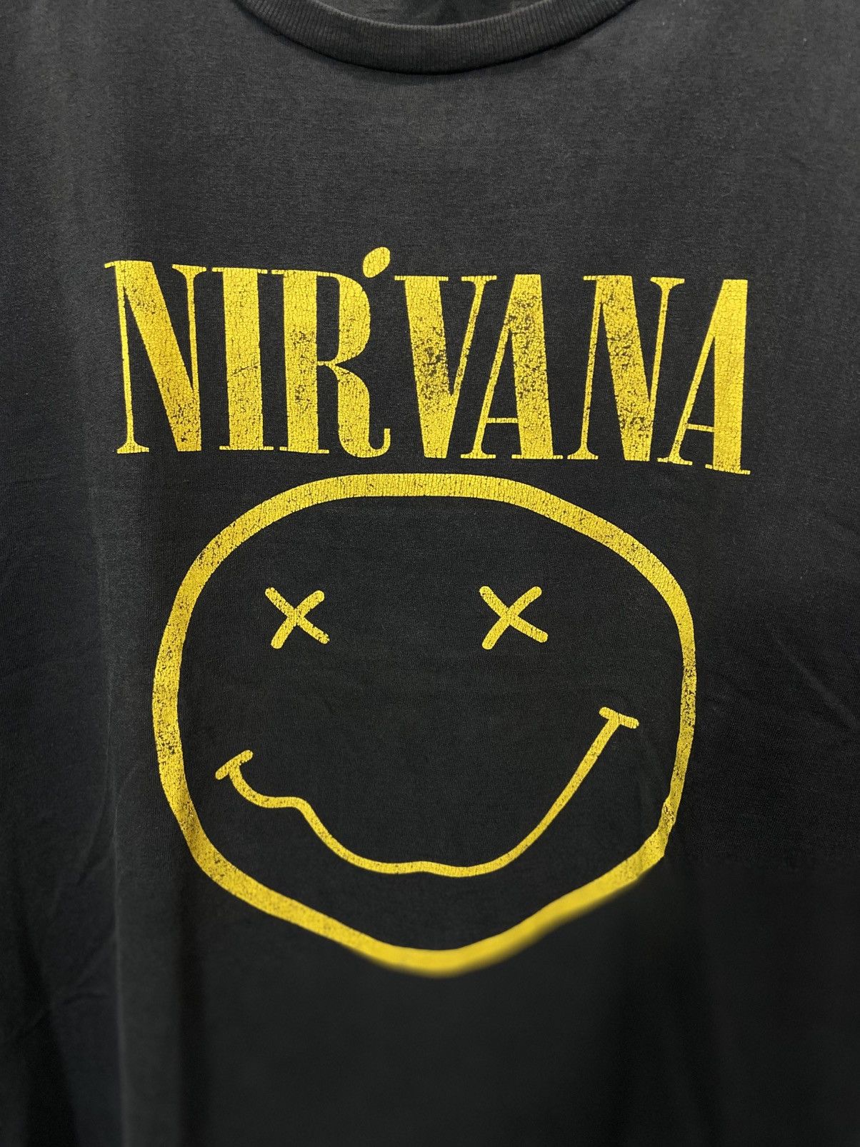 Band Tees Vintage Thrashed Nirvana Nevermind Sun Faded Tshirt 90s Size US L / EU 52-54 / 3 - 4 Thumbnail