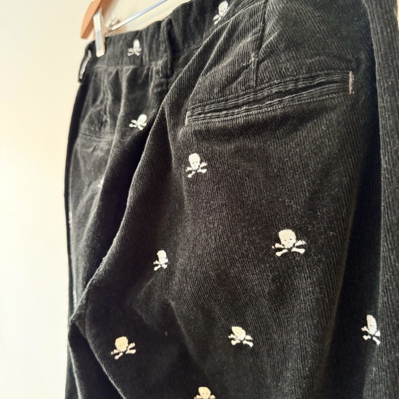 Ralph Lauren Vintage Ralph Lauren Skull&Crossbone Corduroy Trouser, Black Size US 30 / EU 46 - 5 Thumbnail