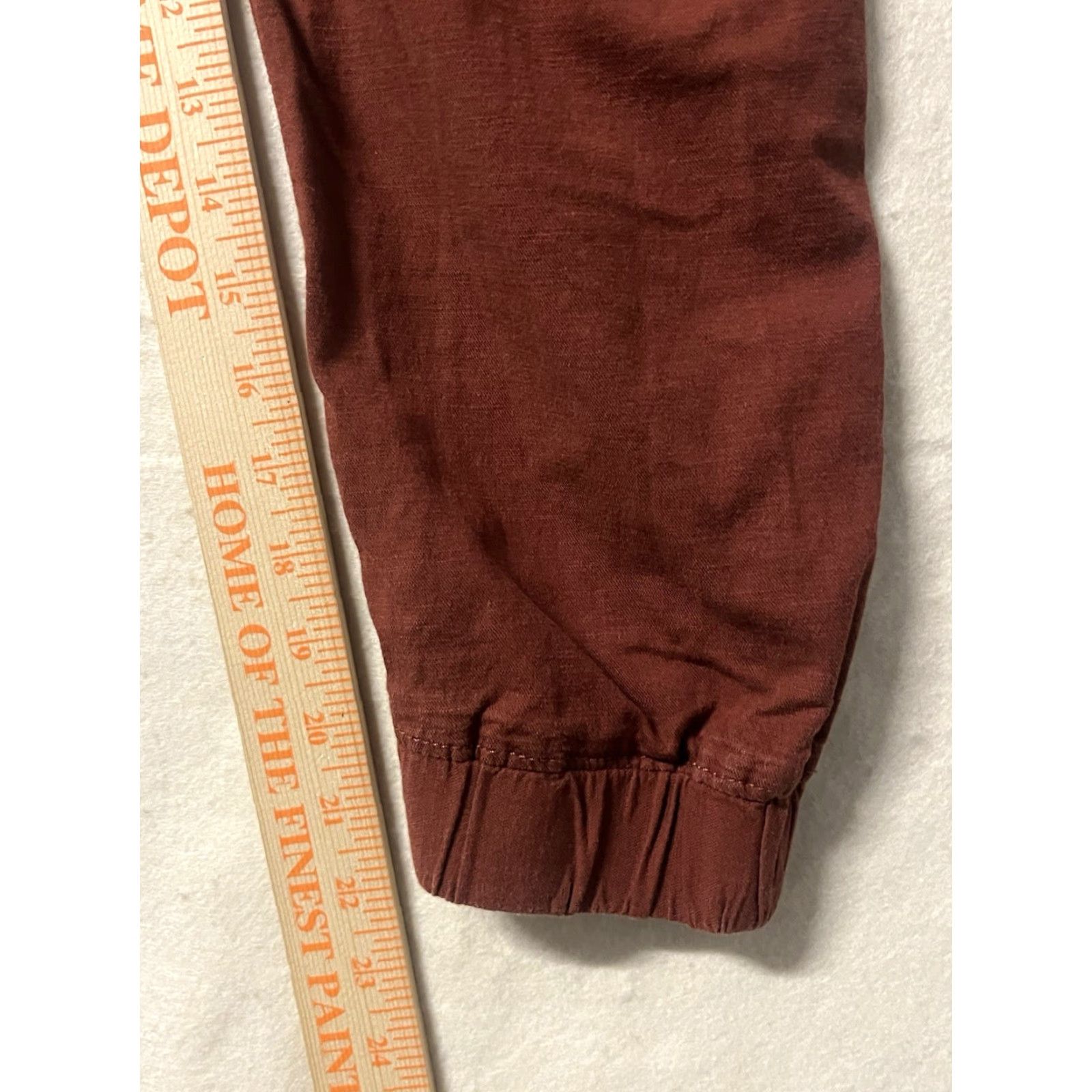 Levi's Levis Red Joggers Men M Stretch Pants Comfort Elastic Waist Cotton Blend 30in Inseam Regular Size M Jogger Mens Red Comfort Pants Size US 31 - 5 Thumbnail