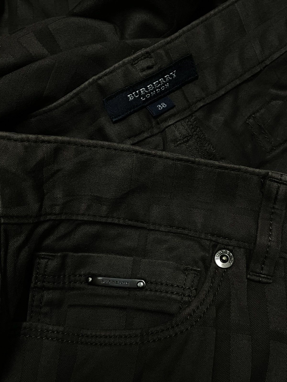 Burberry VINTAGE BURBERRY DESIGNER 90S OG CHECKERED STREET PANT STYLE Size US 29 - 16 Thumbnail