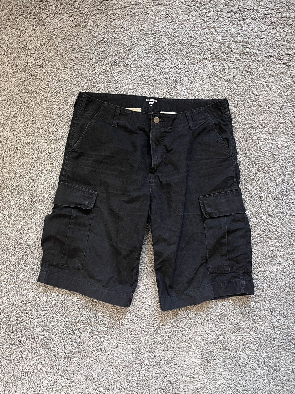 Carhartt Vintage Carhartt Wip shorts cargo Size US 34 / EU 50 - 4 Thumbnail