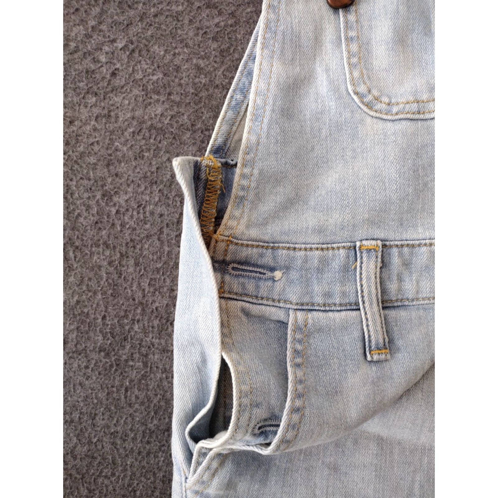 Denime Coveralls Women's 7/8 Blue Distressed Bib Light Wash Denim Shirt? Size 27" / US 4 / IT 40 - 5 Thumbnail