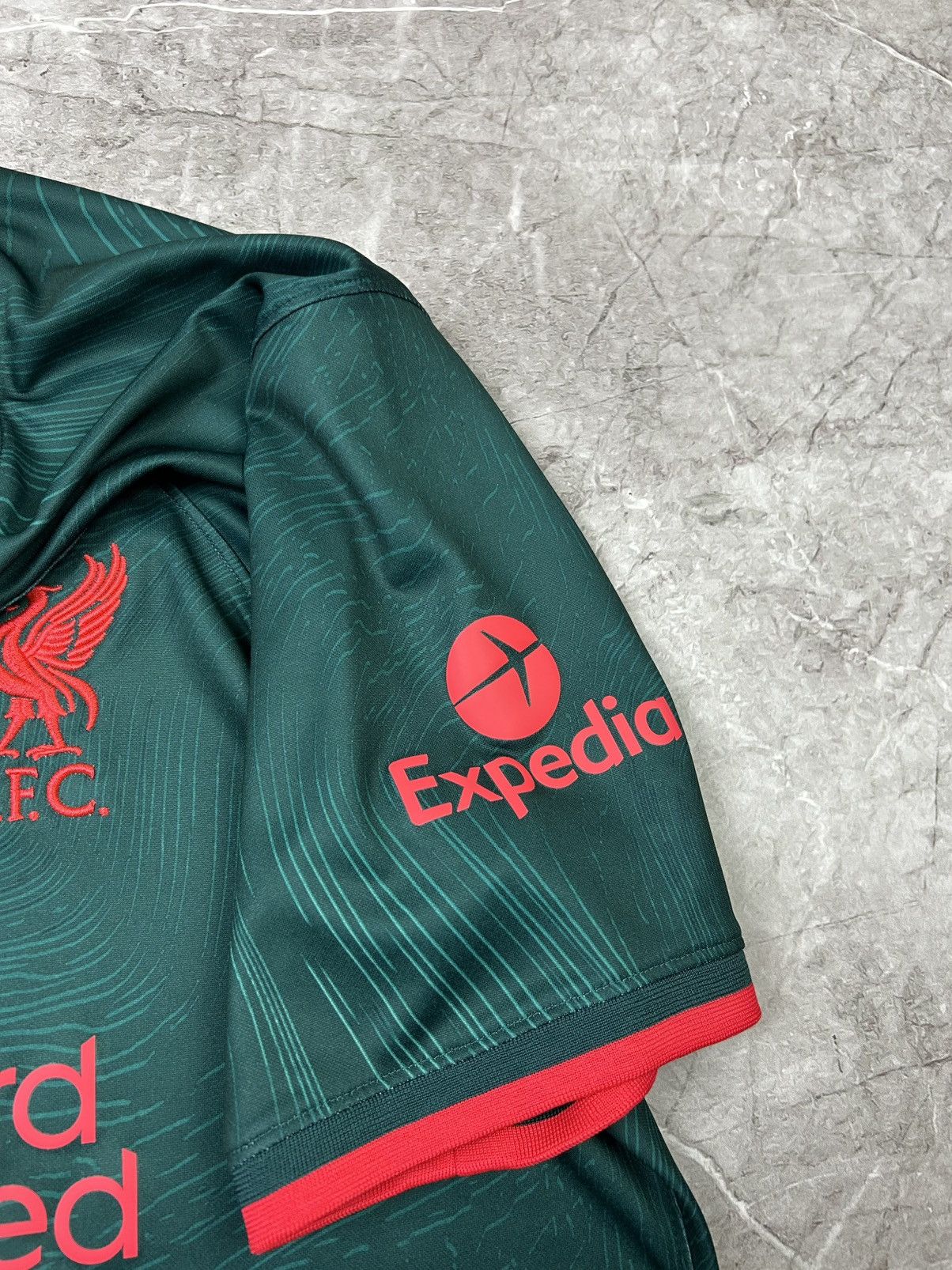 Nike × Vintage Nike Soccer Liverpool 2022/23 Stadium Third Jersey Green Size US L / EU 52-54 / 3 - 7 Thumbnail