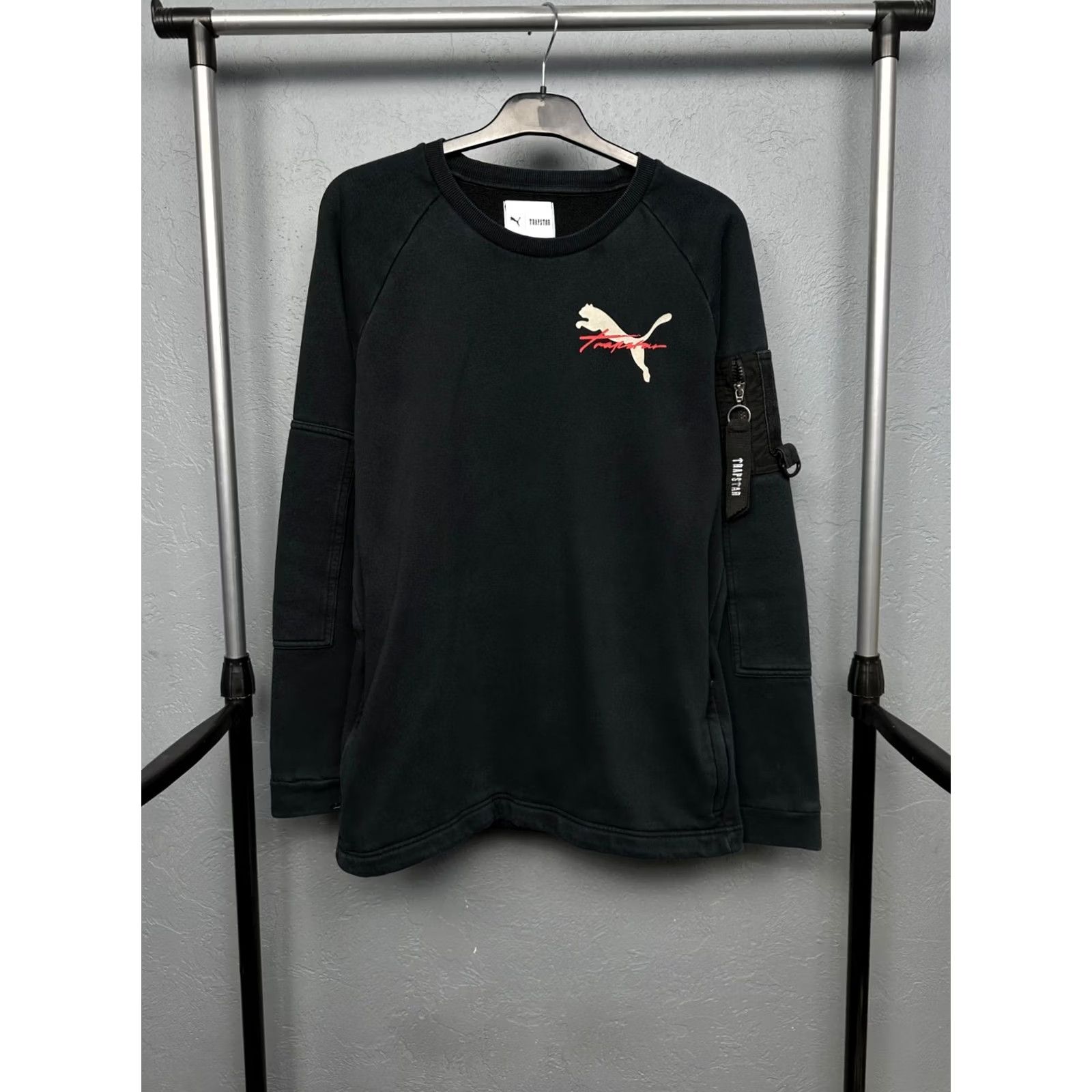 Puma Puma x Trapstar London Techwear Mens Sweatshirt M Black Logo Graphic Print Crew Neck Pullover Shirt Men Size US M / EU 48-50 / 2 - 3 Thumbnail
