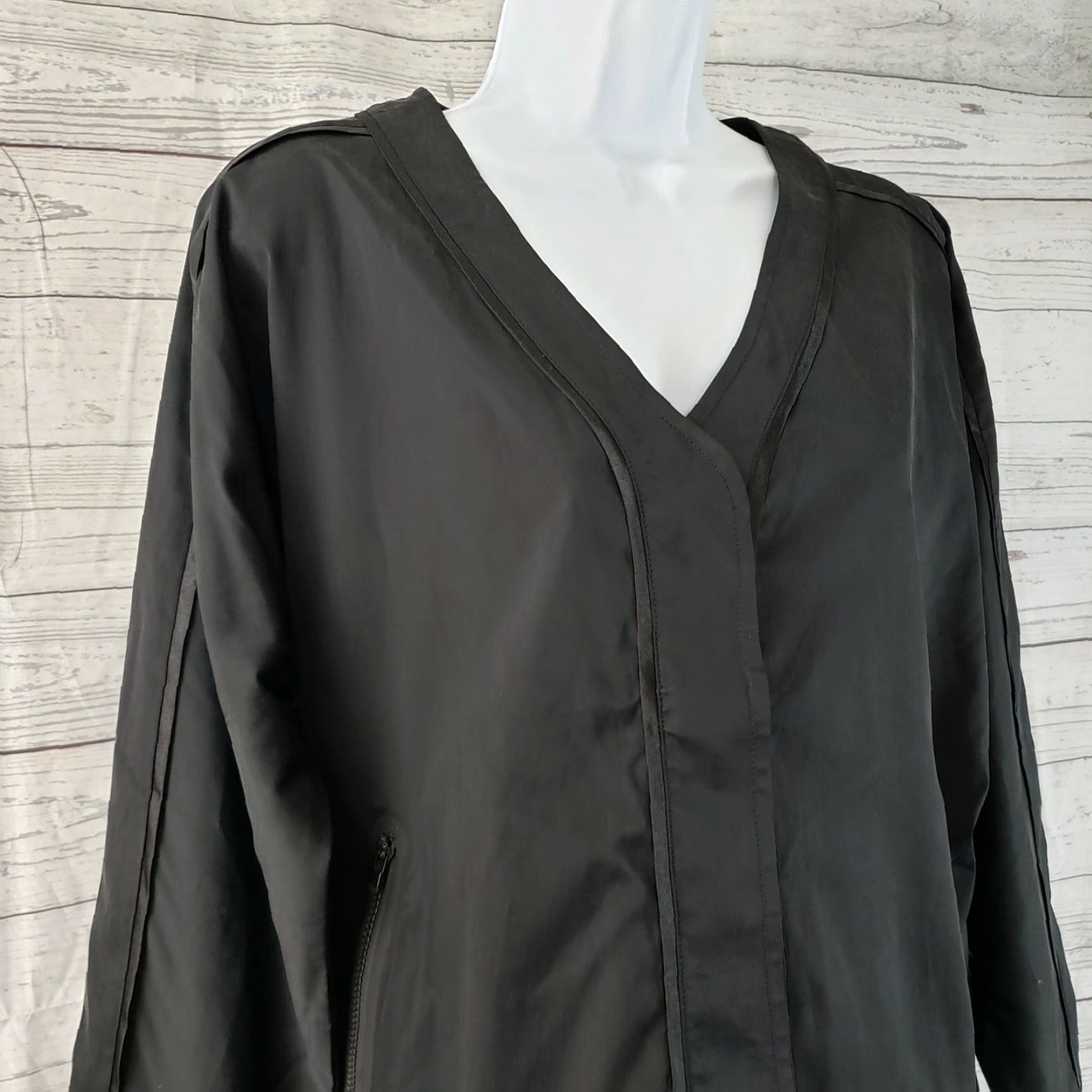 Athleta Derek Lam Athleta Womens Velocity Jacket M Black Solid V-Neck Track Jacket Womens M Black Velocity Jacket Size M / US 6-8 / IT 42-44 - 2 Thumbnail