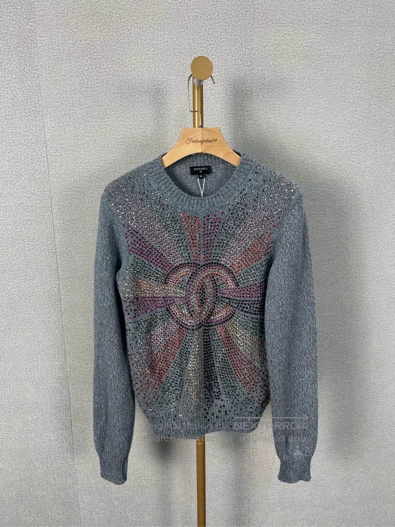 Chanel Gray rhinestone letter logo long-sleeved knitwear s
