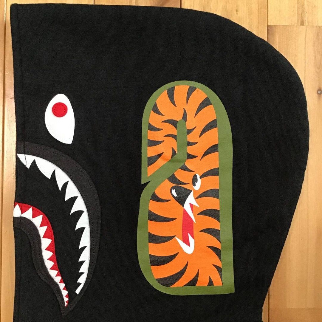 Bape 💫Glow in the dark BAPE City camo shark hoodie varsity jacket Size US S / EU 44-46 / 1 - 6 Thumbnail