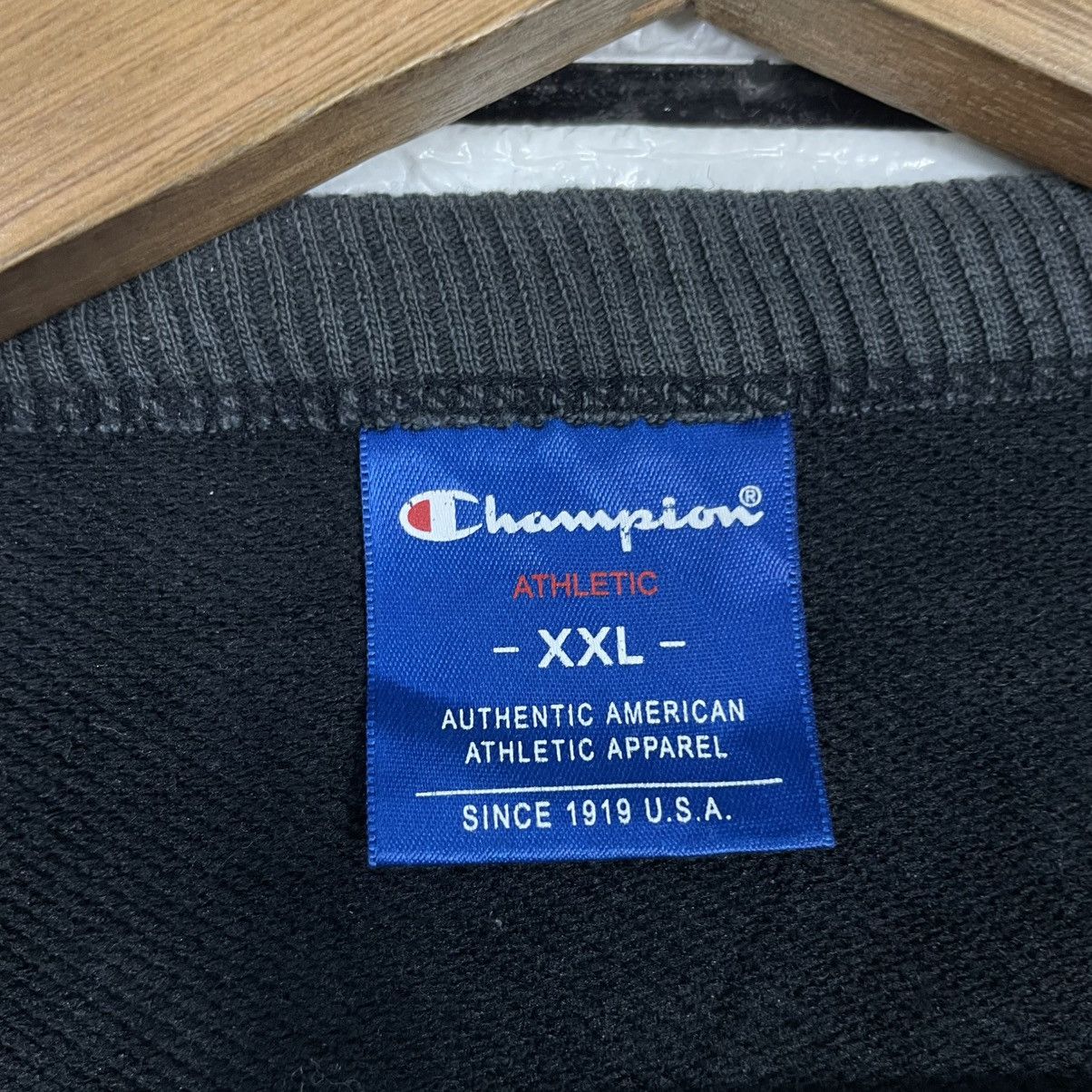 Champion Champion Small Logo Black Sweatshirt Size US L / EU 52-54 / 3 - 10 Thumbnail