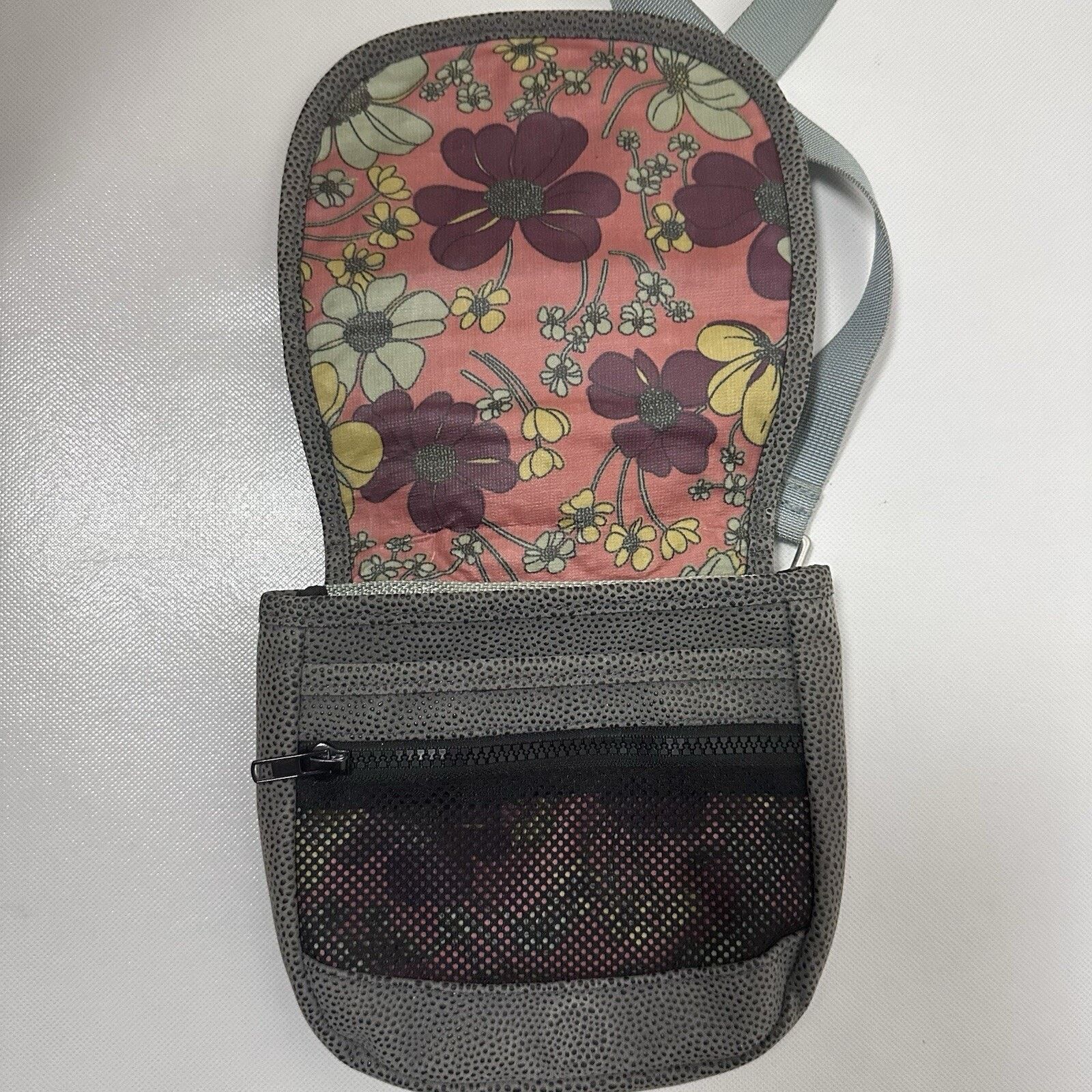 Other Haiku Vegan Pebbled Crossbody Purse Strap Floral Fold Over Size ONE SIZE - 5 Thumbnail