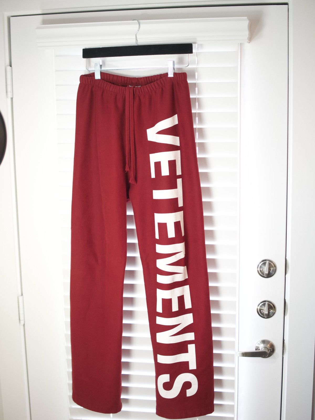 Vetements Vetements Spellout Sweats Size US 30 / EU 46 - 1 Thumbnail